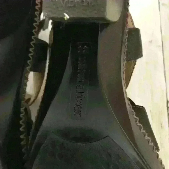 Naturalizer Leather Sandals - Picture 4 of 4